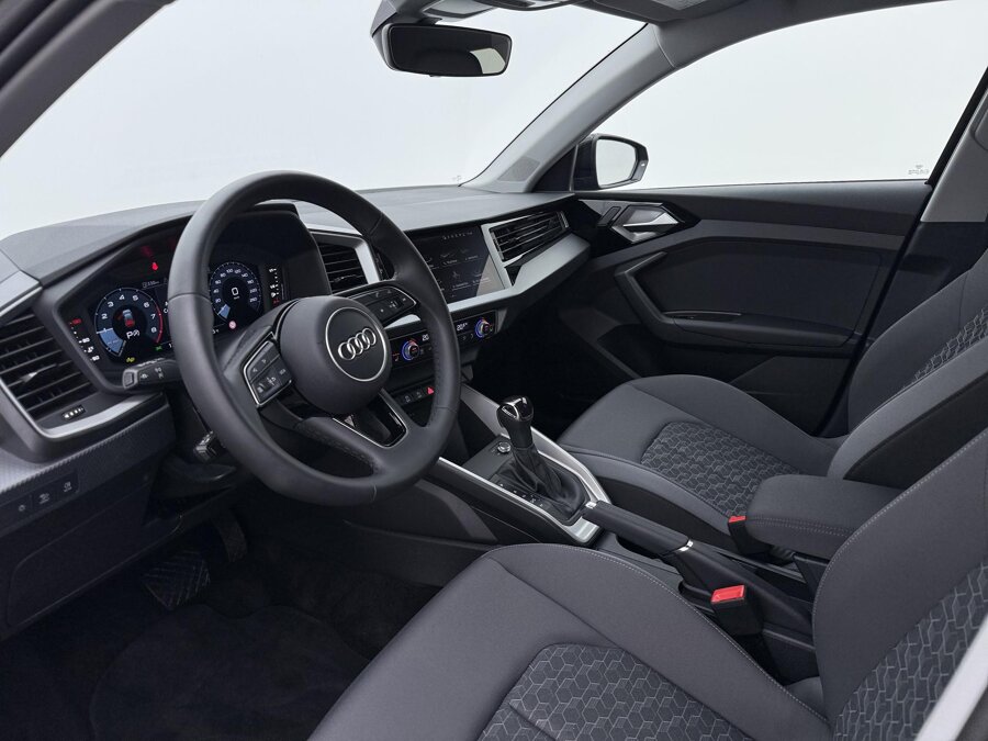 Audi A1 Sportback 30 TFSI Advanced edition