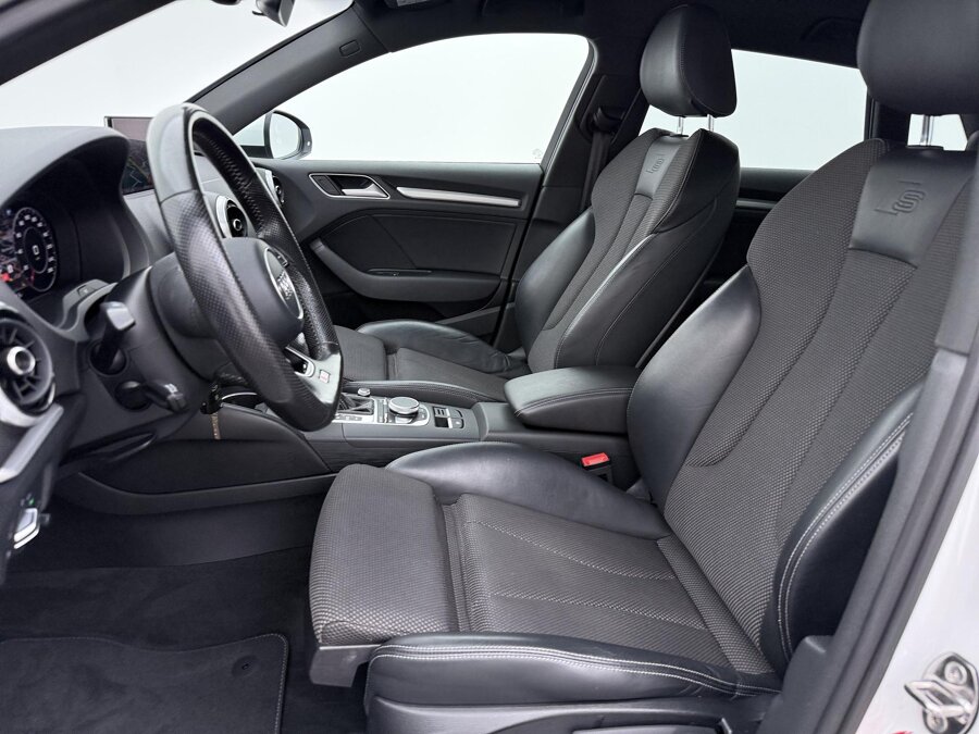 Audi A3 Sportback 1.5 TFSI Sport S Line
