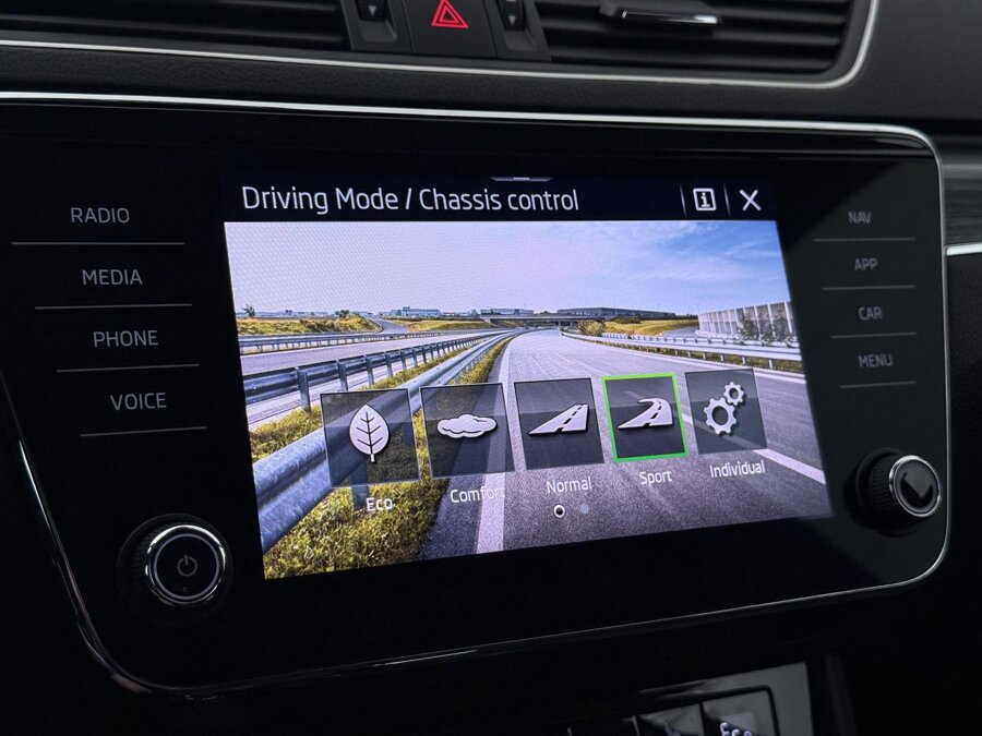 Škoda Superb Combi 1.4 TSI iV Edition Plus