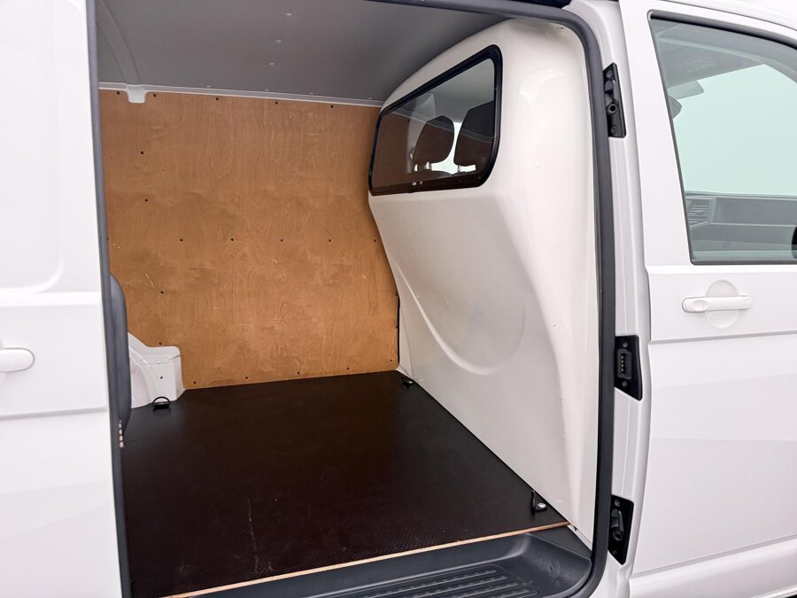 Volkswagen Bedrijfswagens Transporter 2.0 TDI L1H1 26 Highline