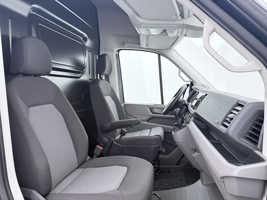 Volkswagen Bedrijfswagens Crafter 30 2.0 TDI 140 PK Aut. L3H3 Highline