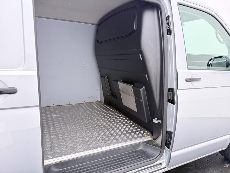 Volkswagen Bedrijfswagens Transporter 2.0 TDI 110 PK L1H1