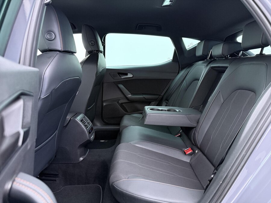 CUPRA Leon 1.5 TSI e-Hybrid Business