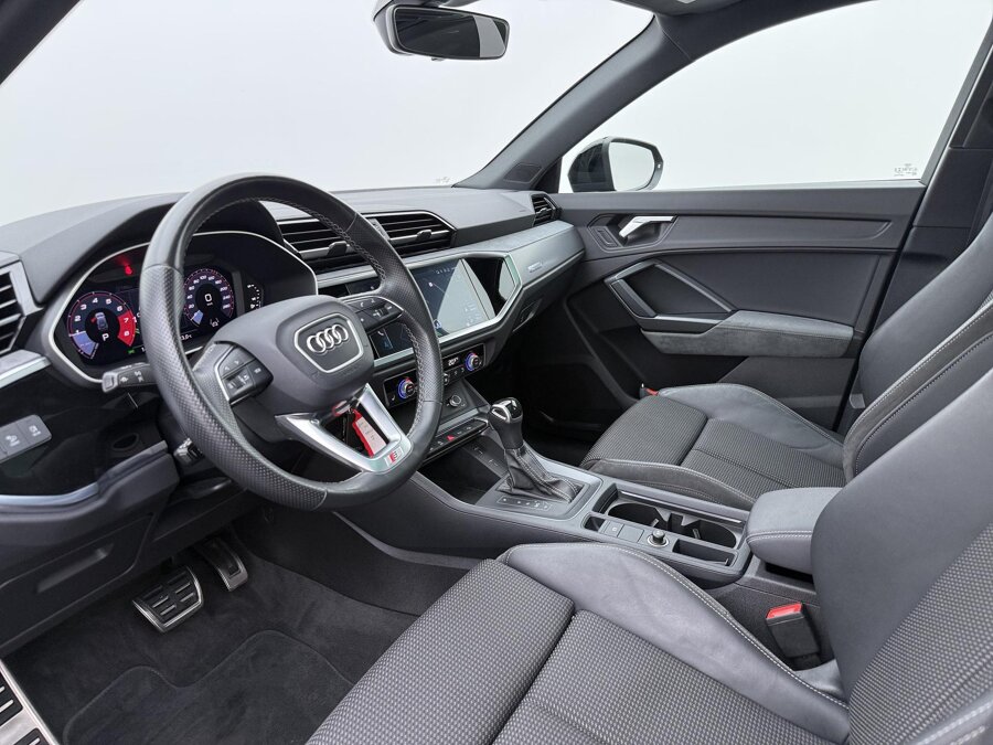 Audi Q3 35 TFSI S edition