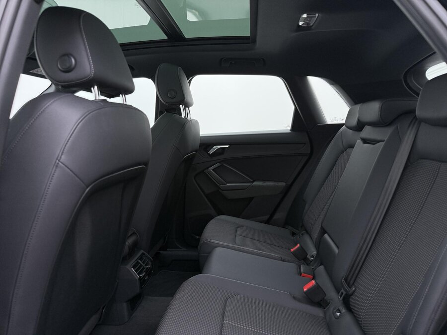 Audi Q3 35 TFSI S edition