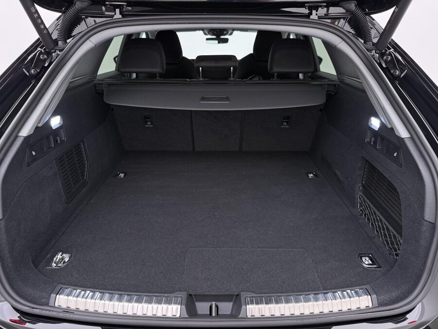 Audi A5 Avant 299PK e-hybrid Quattro Advanced