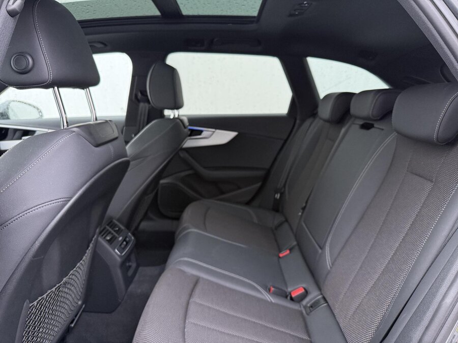 Audi A4 Avant 35 TFSI S-Line Competition