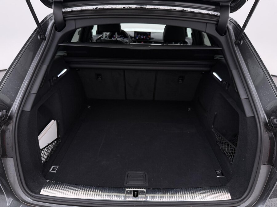 Audi A4 Avant 35 TFSI S-Line Competition