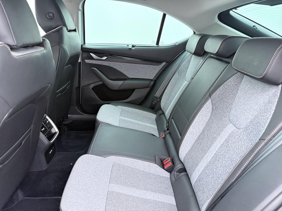 Škoda Octavia 1.5 TSI  Selection