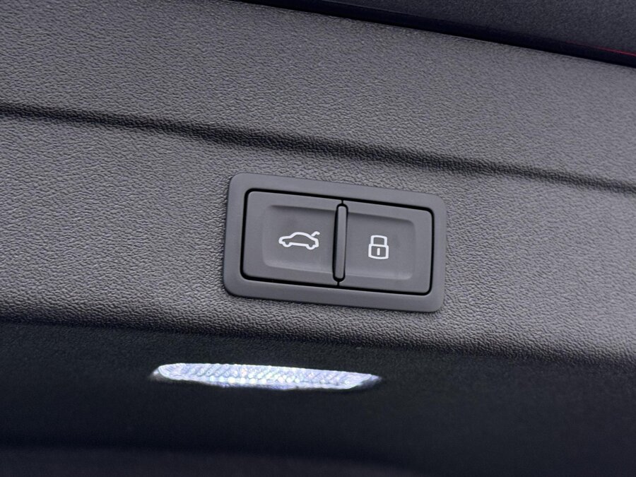 Audi A5 Avant 2.0 e-hybrid 367 PK Quattro S Edition Competition
