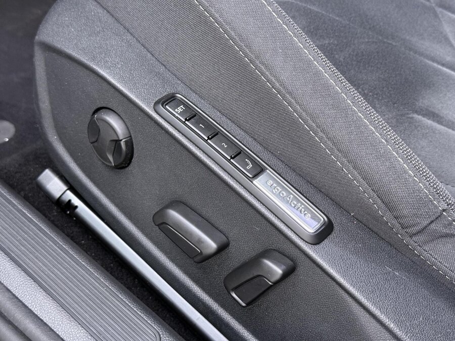 Volkswagen Golf 1.4 eHybrid Style