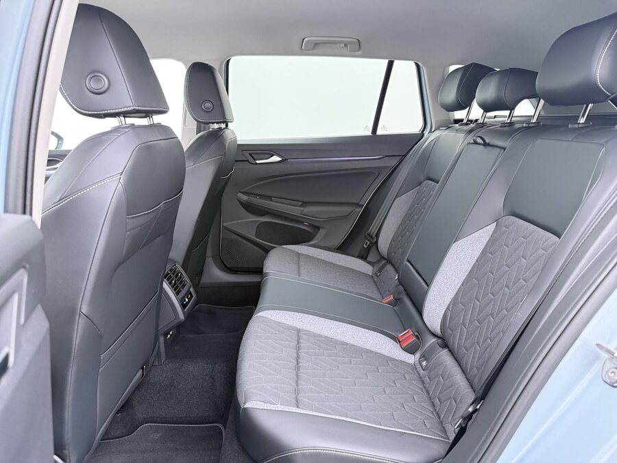 Volkswagen Golf Variant 1.5 eTSI Life Business