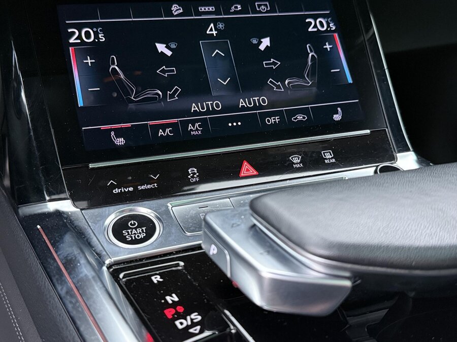 Audi Q8 e-tron 55 quattro S Edition 115 kWh