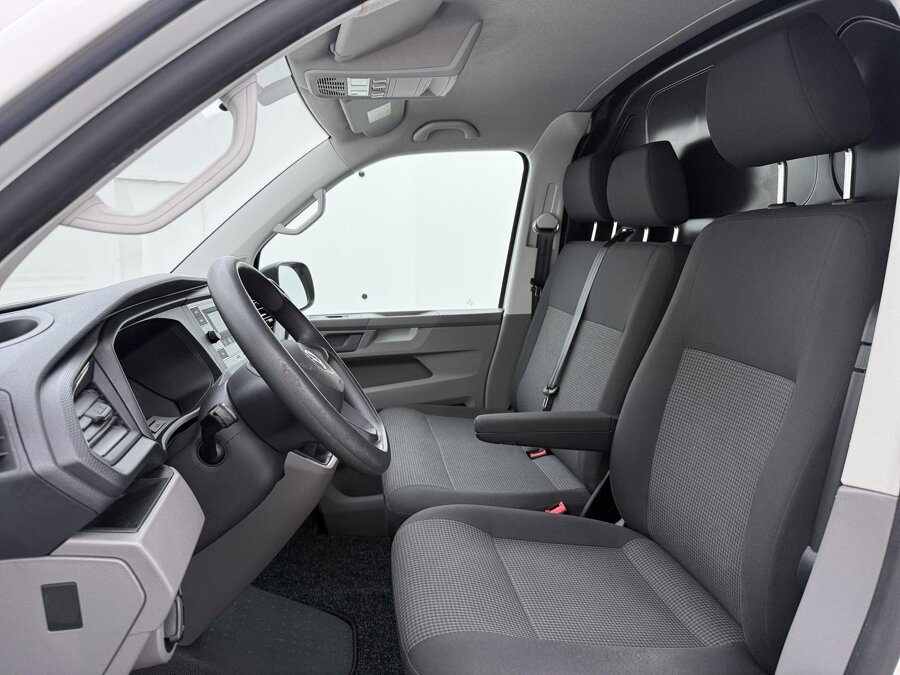 Volkswagen Bedrijfswagens Transporter 2.0 TDI 90 PK L1H1 28 Comfortline
