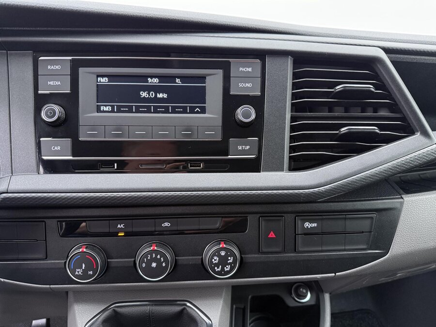 Volkswagen Bedrijfswagens Transporter 2.0 TDI 90 PK L1H1 28 Comfortline