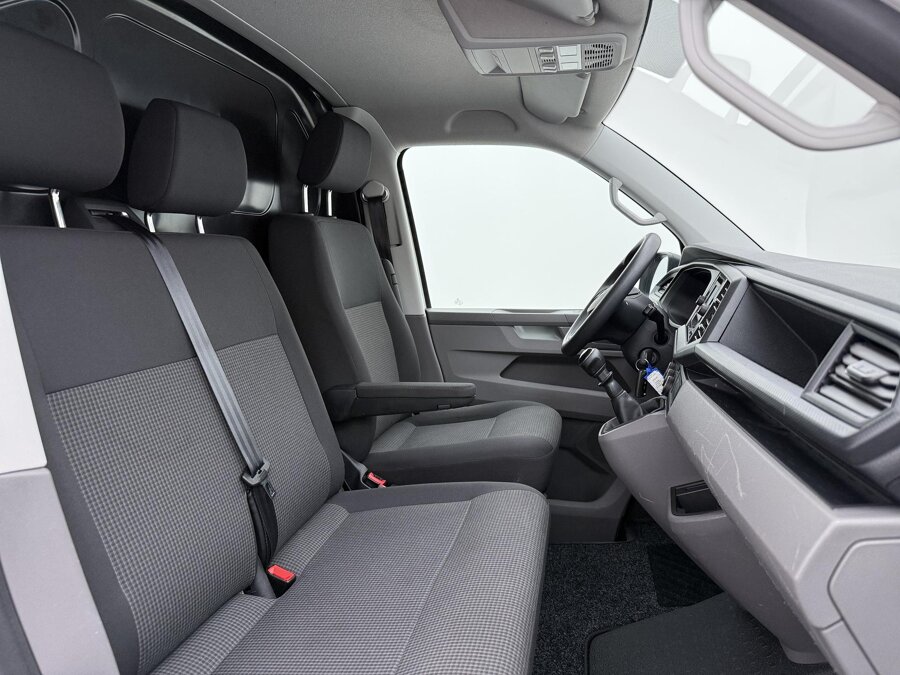 Volkswagen Bedrijfswagens Transporter 2.0 TDI 90 PK L1H1 28 Comfortline