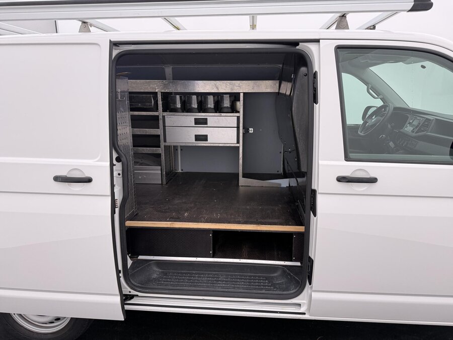 Volkswagen Bedrijfswagens Transporter 2.0 TDI 90 PK L1H1 28 Comfortline