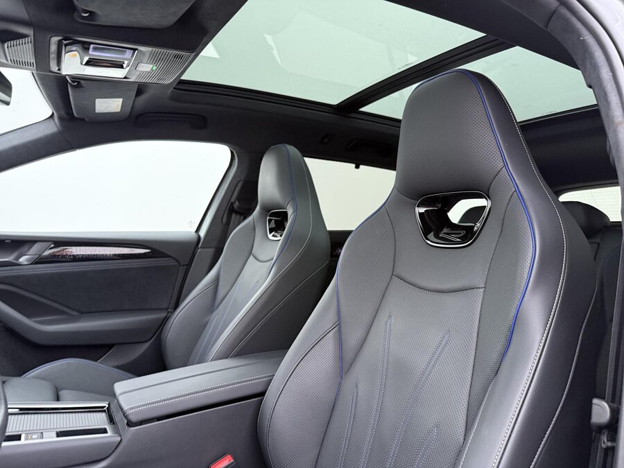 Volkswagen Passat Variant 1.5 eHybrid 272PK R-Line