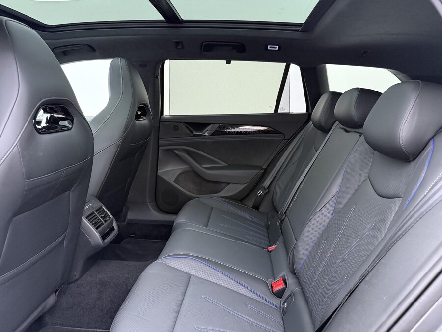 Volkswagen Passat Variant 1.5 eHybrid 272PK R-Line