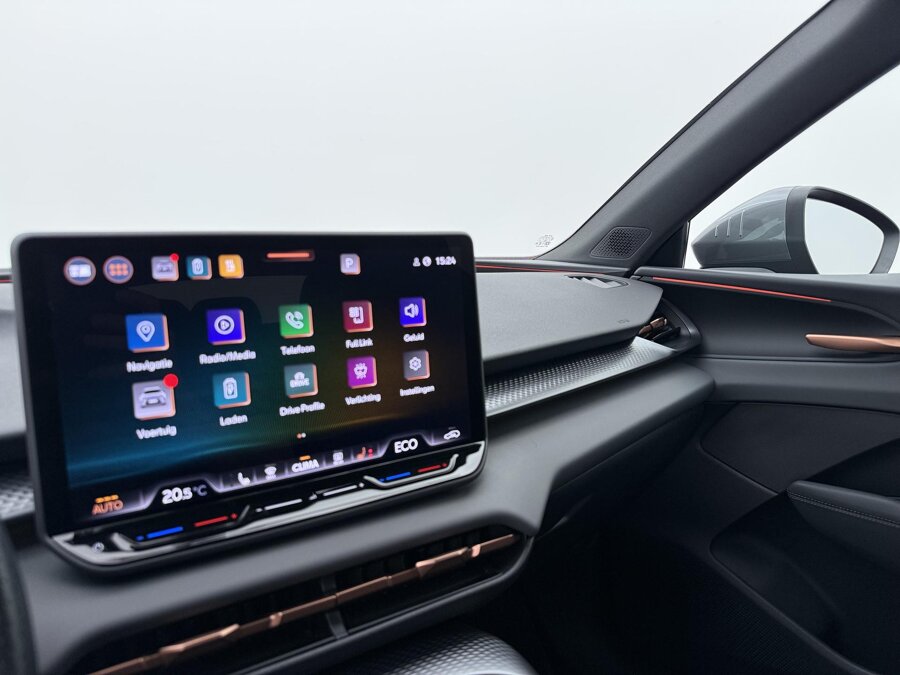 CUPRA Terramar 1.5 TSI e-Hybrid Business
