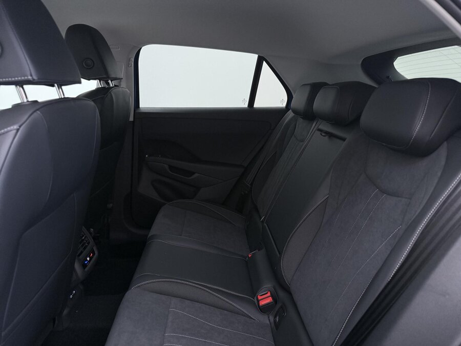 Volkswagen T-Roc Style First Edition 1.5 eTSI 85 kW / 116 PK