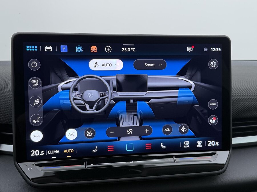 Volkswagen T-Roc Style First Edition 1.5 eTSI 85 kW / 116 PK