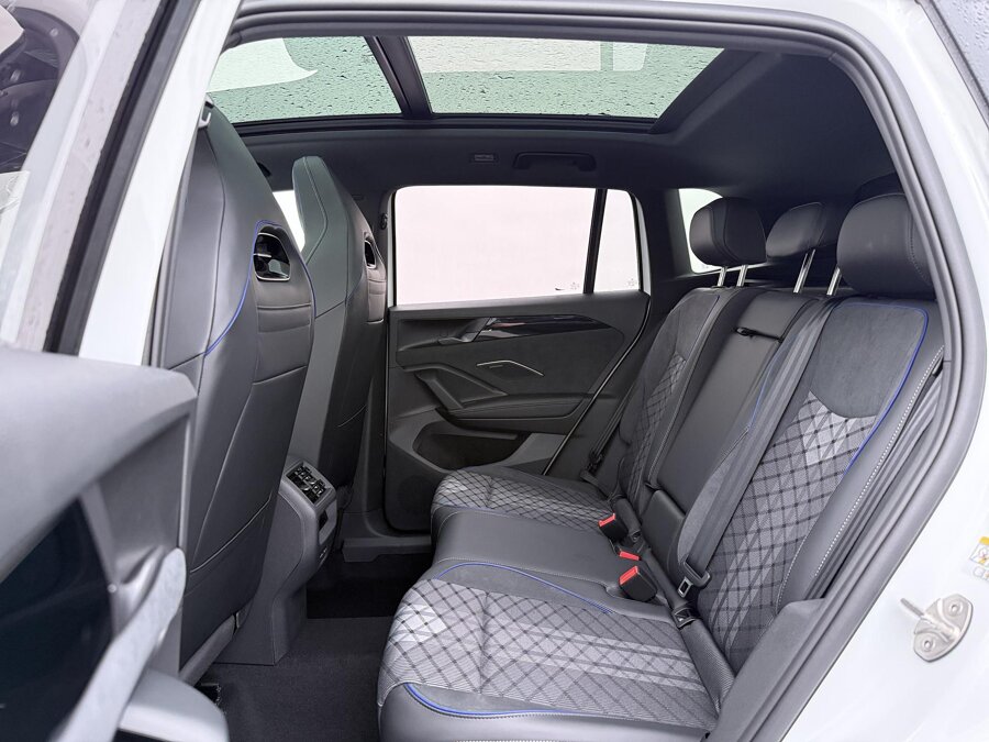 Volkswagen Tiguan R-Line Edition 1.5 eHybrid 150 kW / 204 PK