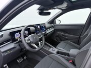 Volkswagen T-Roc R-Line First Edition 1.5 eTSI 110 kW / 150 PK