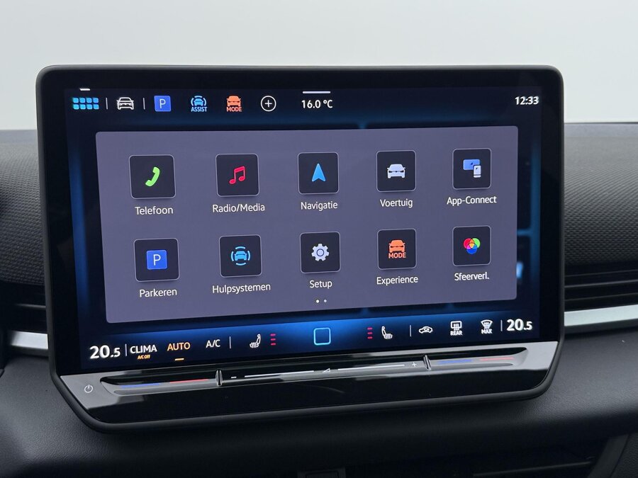 Volkswagen T-Roc R-Line First Edition 1.5 eTSI 110 kW / 150 PK