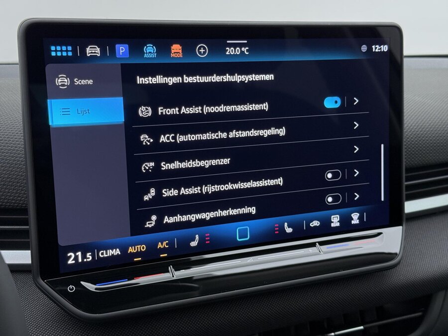 Volkswagen T-Roc Life First Edition 1.5 eTSI 85 kW / 116 PK