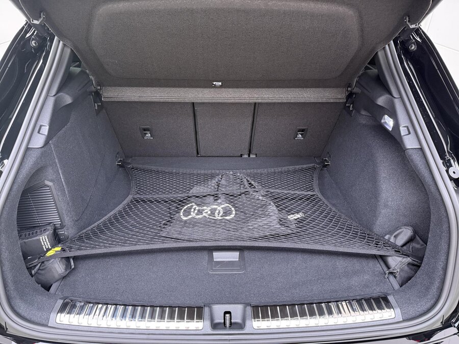 Audi Q3 S edition 1.5 e-hybrid 200 kW / 272 PK