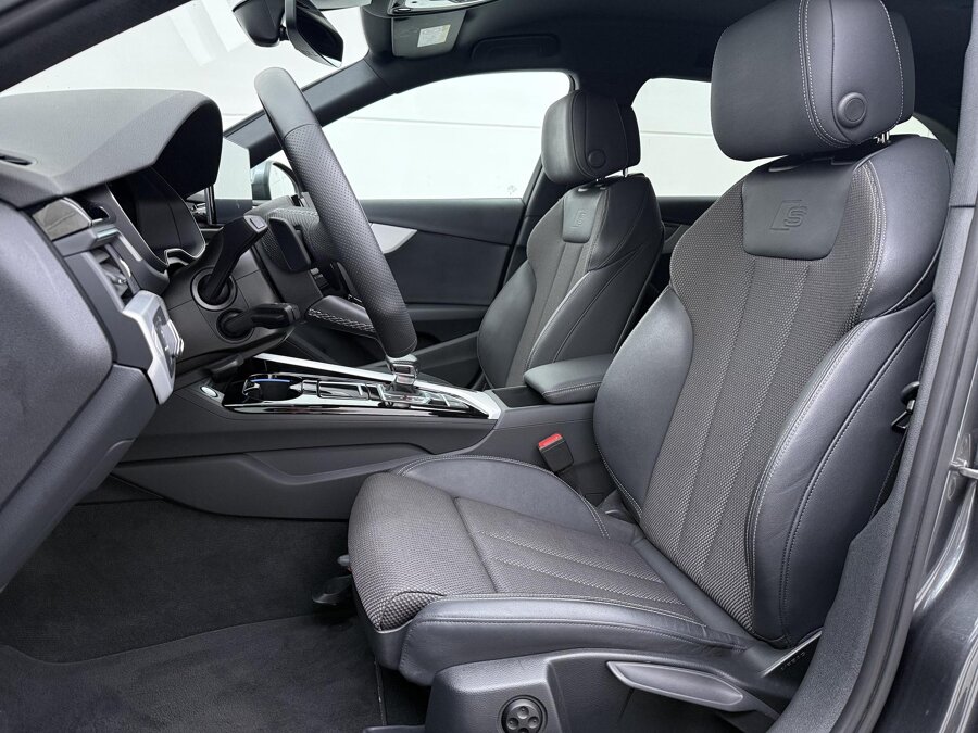 Audi A4 Avant 35 TFSI S-line