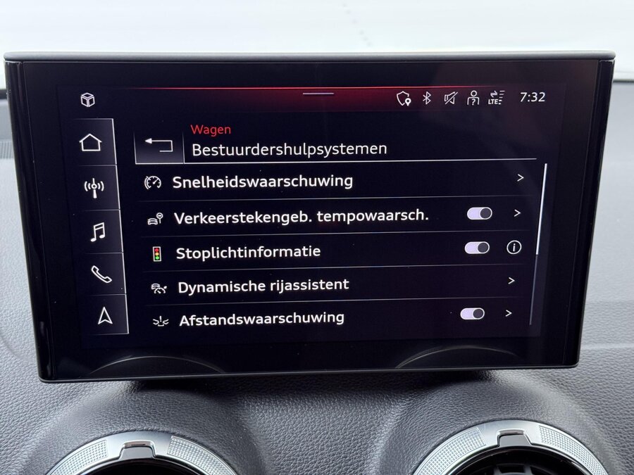 Audi Q2 35 TFSI S-line