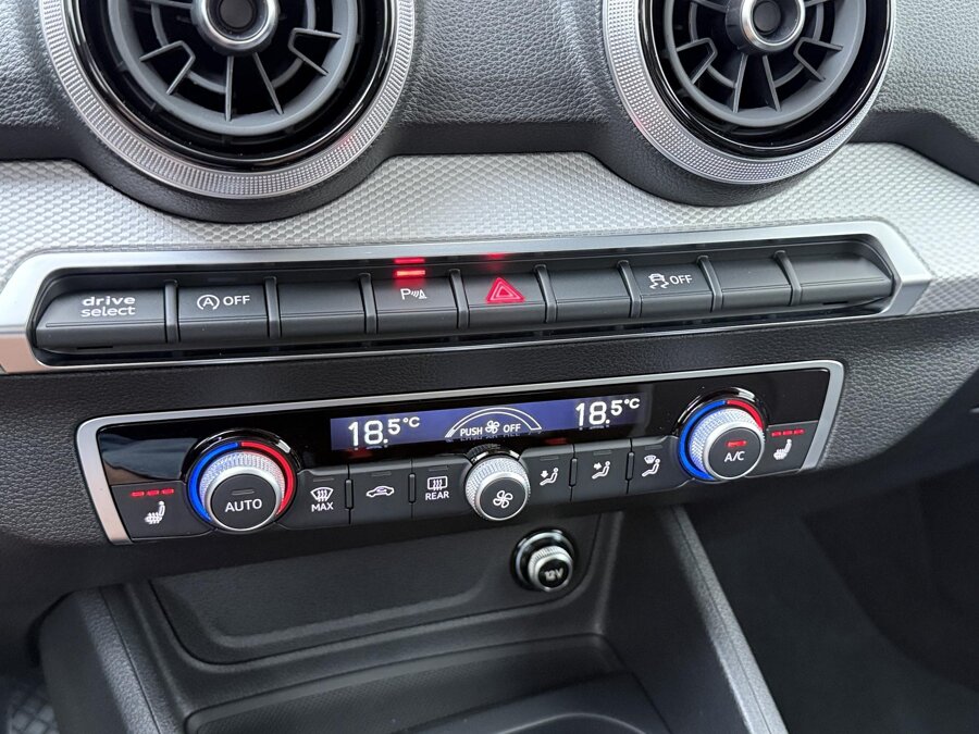 Audi Q2 35 TFSI S-line