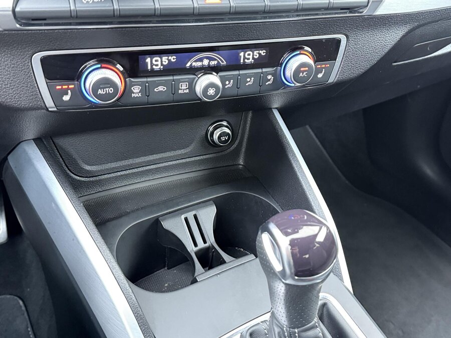 Audi Q2 35 TFSI S-line