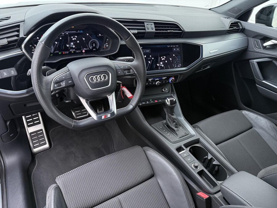 Audi Q3 Sportback 45 TFSIe S-line