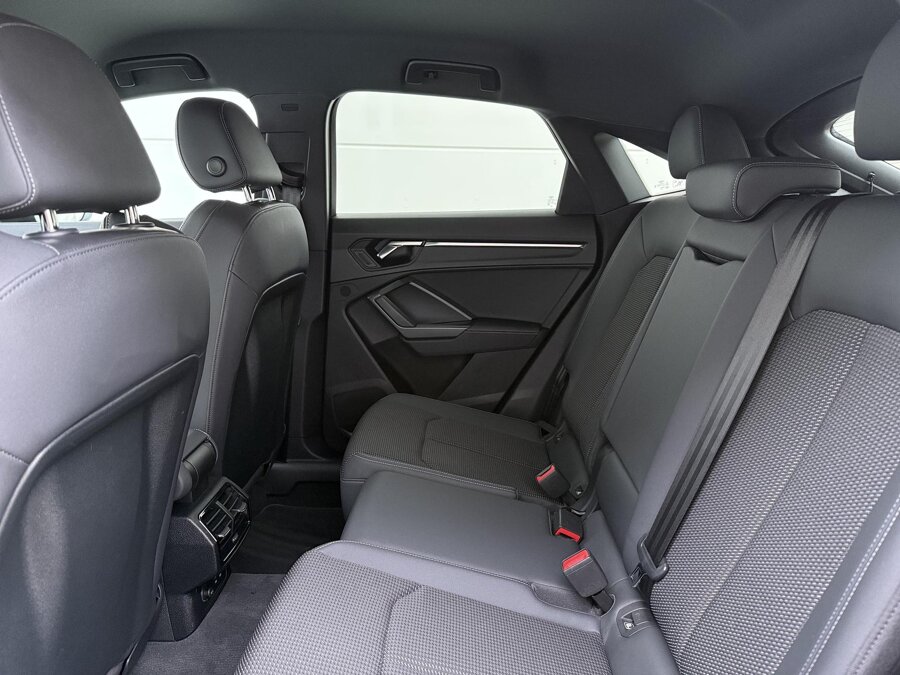 Audi Q3 Sportback 45 TFSIe S-line