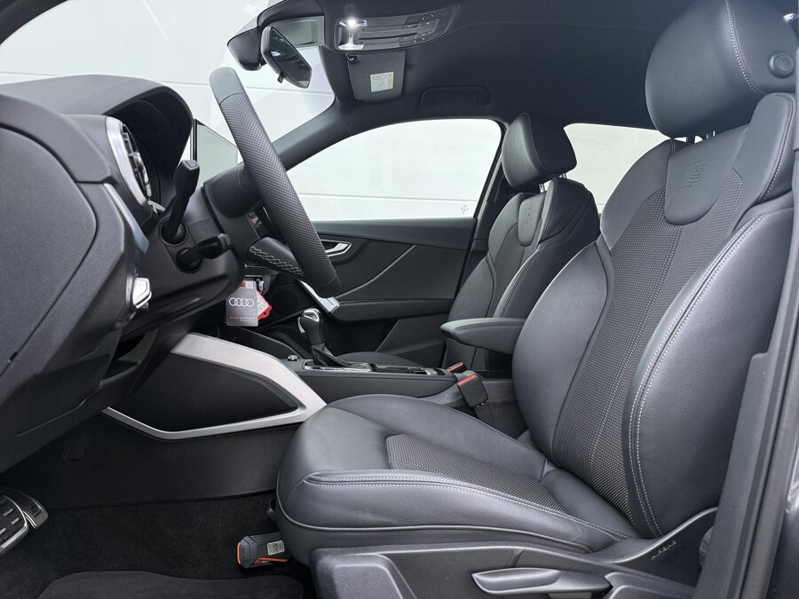 Audi Q2 35 TFSI S-line