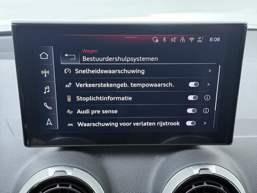 Audi Q2 35 TFSI S-line