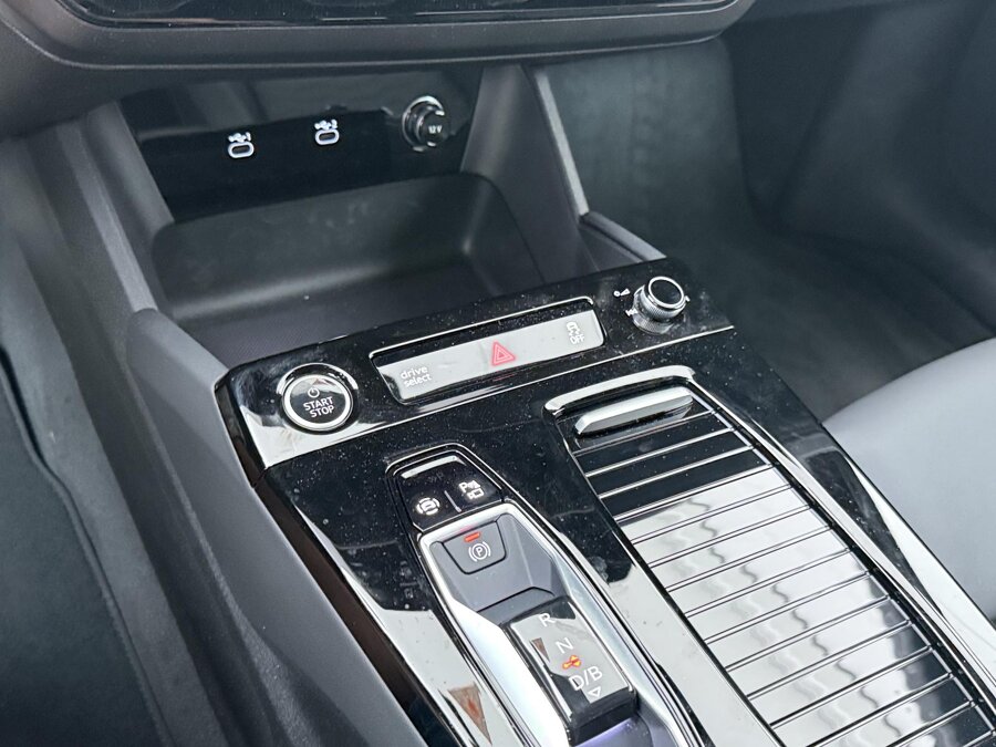 Audi A6 Avant e-tron S-line 83 kWh