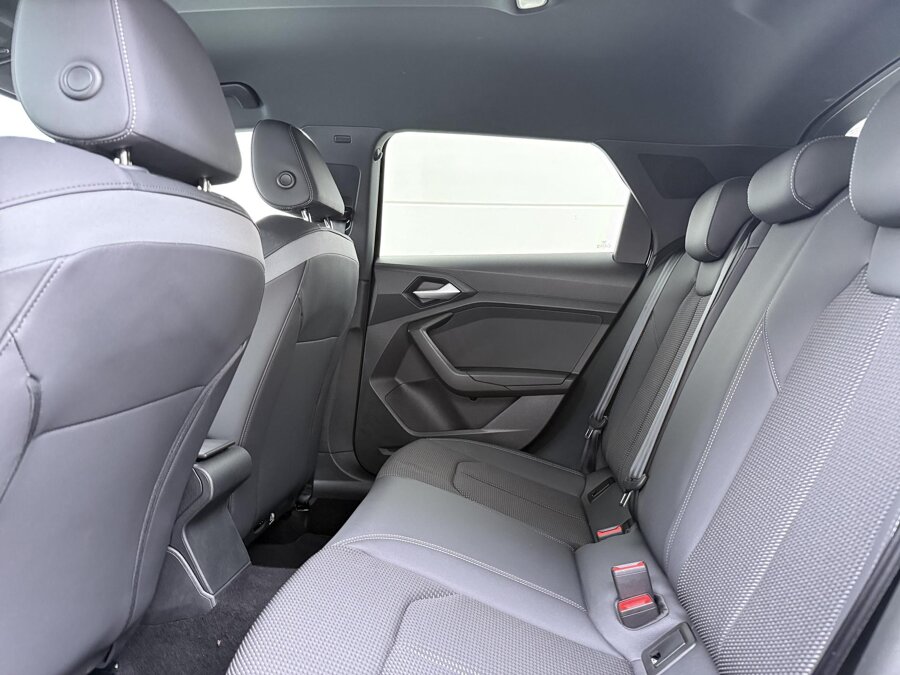Audi A1 Sportback 25 TFSI S-line