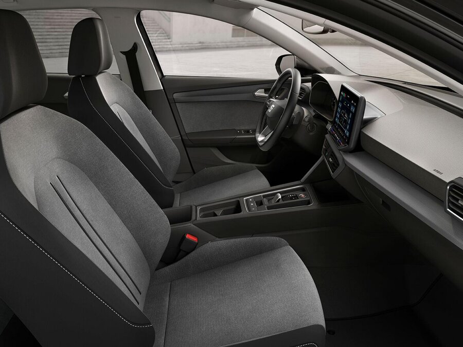 SEAT Leon Style Business Intense 1.5 eHybrid 150 kW / 204 PK
