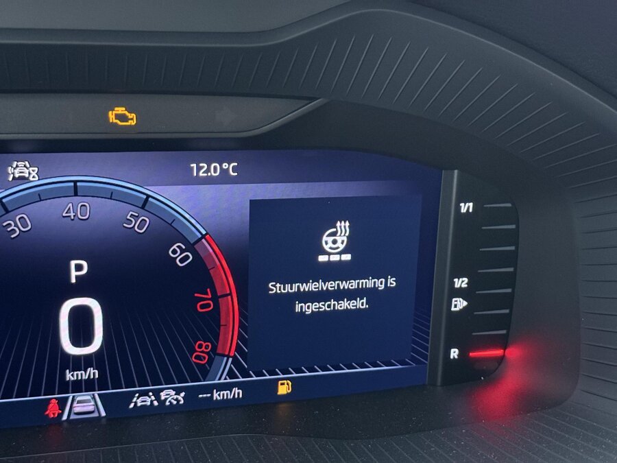 Škoda Karoq Business Edition 1.5 TSI 110 kW / 150 PK