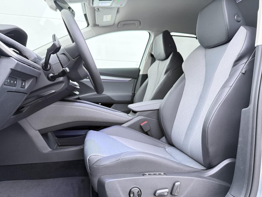 Škoda Enyaq Business Edition 210 kW / 286 PK
