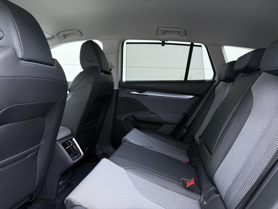 Škoda Enyaq Business Edition 210 kW / 286 PK