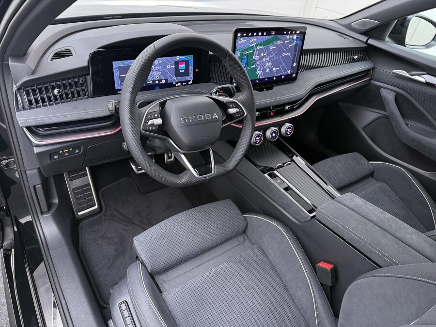 Škoda Superb Sportline Business 1.5 TSI PHEV 150 kW / 204 PK