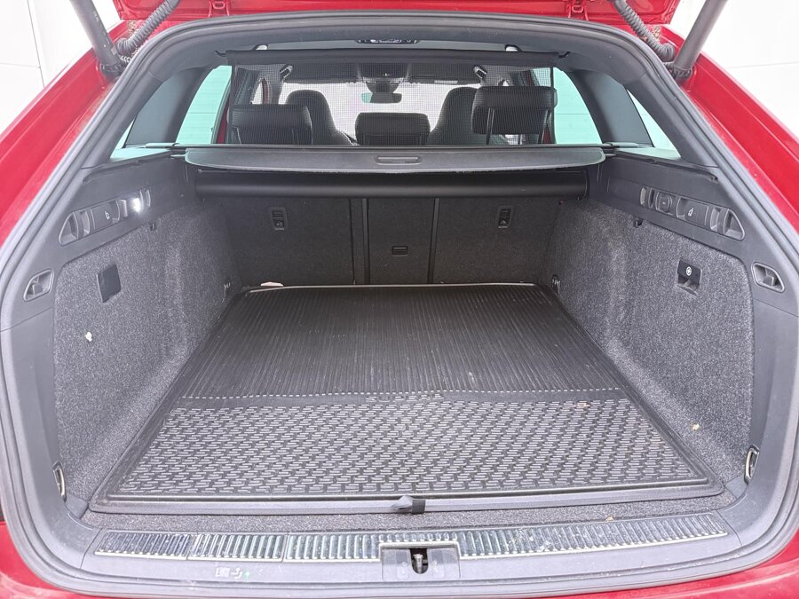 Škoda Superb Combi 1.4 TSI iV Sportline