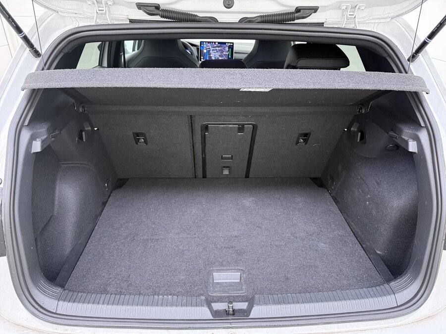Volkswagen Golf 1.5 eTSI R-Line