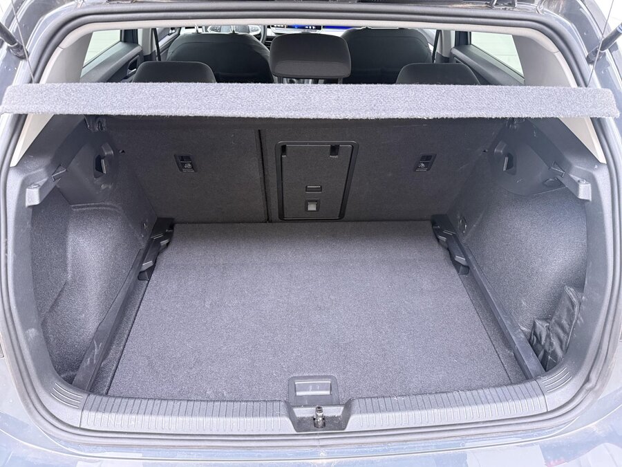 Volkswagen Golf 1.5 TSI Oranje Edition