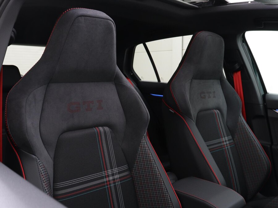 Volkswagen Golf GTI Clubsport Edition 50 2.0 TSI 239 kW / 325 PK